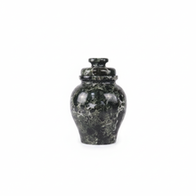 Urn