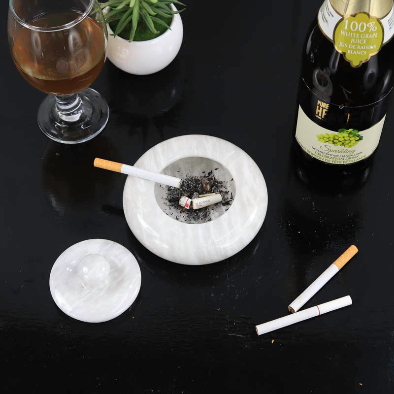 Ashtray with Lit Windproof